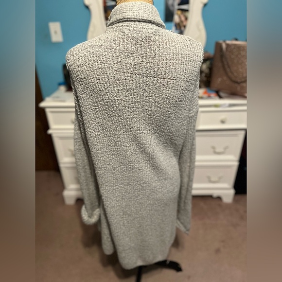 Gray cardigan - Picture 2 of 2